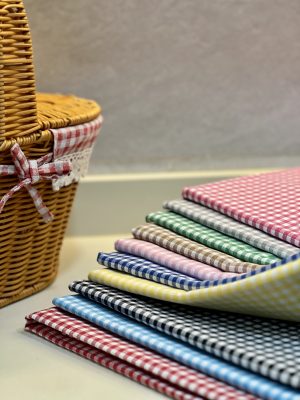 IMG_E8826 Classic Gingham Picnic Blankets – Assorted Colors